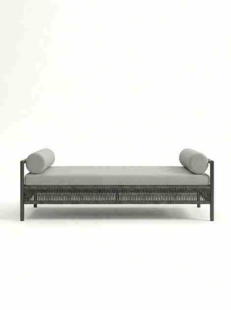 Minimalist Linear Daybed