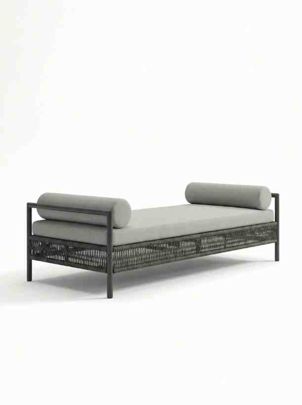 Minimalist Linear Daybed